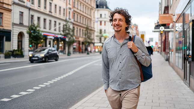 Image for article titled Study Finds People Most Confident When Unaware Their Fly Undone