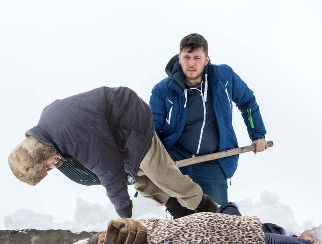 Image for article titled Thoughtful Neighbor Shovels Fallen Elderly People Off Of Sidewalk