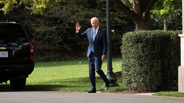 Image for article titled Biden Team Holds Rapid-Fire Series Of Public Events Featuring President Waving From Very Far Away