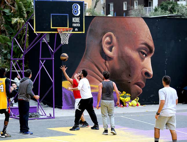 Image for article titled Kobe Bryant Mural Starts Ominously Scowling After Lakers First-Round Collapse